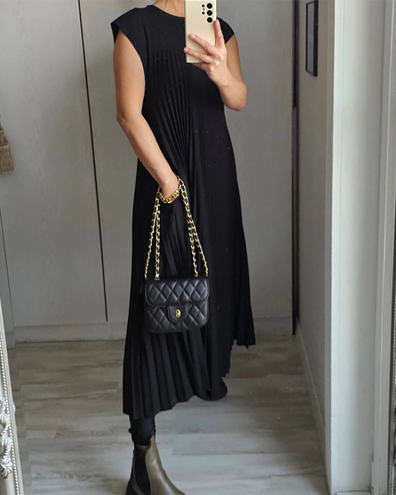 Graciana | Effortlessly Elegant Pleated Dress