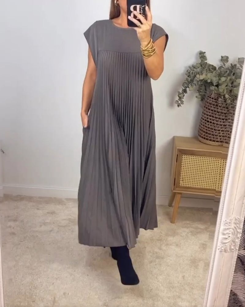 Graciana | Effortlessly Elegant Pleated Dress