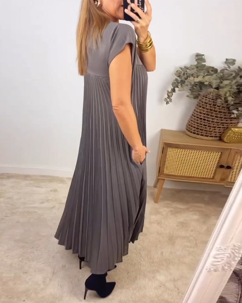 Grace | Effortlessly Elegant Pleated Dress