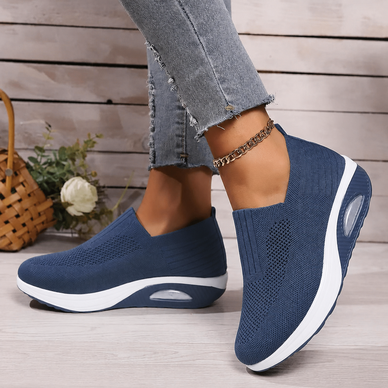 Alvessa | Mesh Slip-on Sneakers