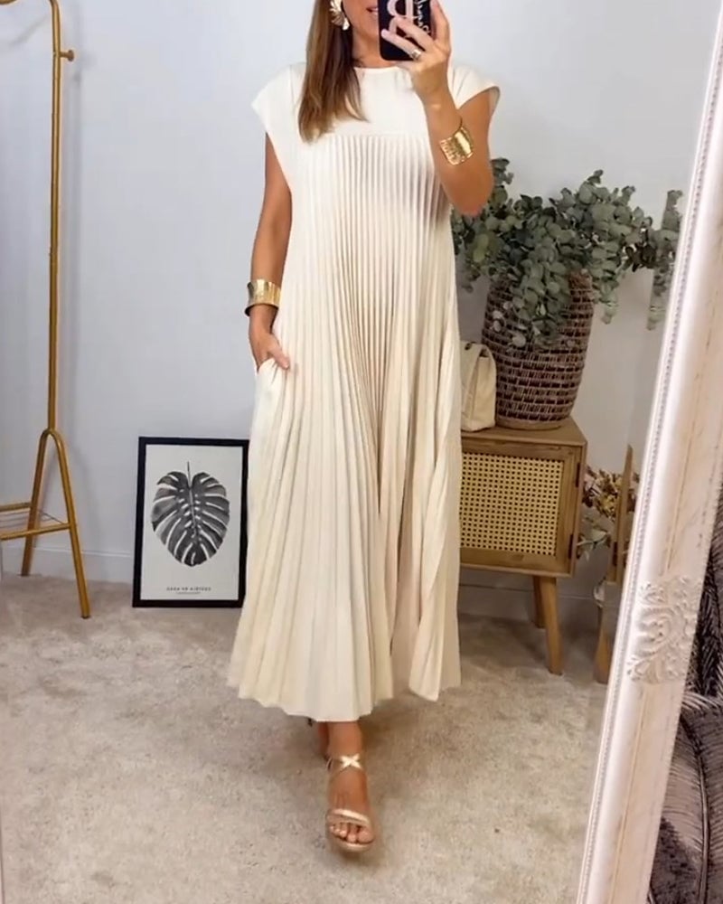 Graciana | Effortlessly Elegant Pleated Dress