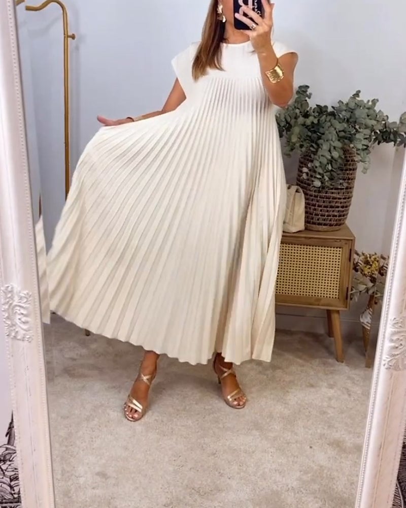 Grace | Effortlessly Elegant Pleated Dress