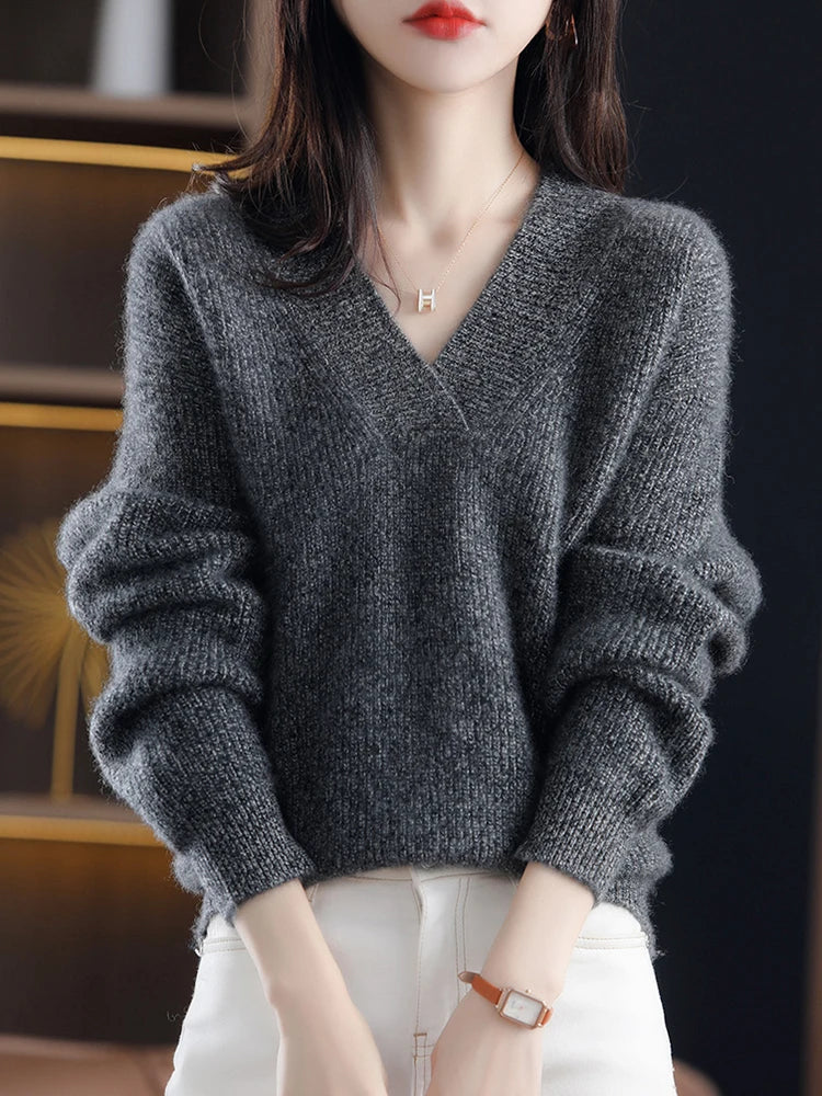 Maurine | Minimalist V-Neck Sweater